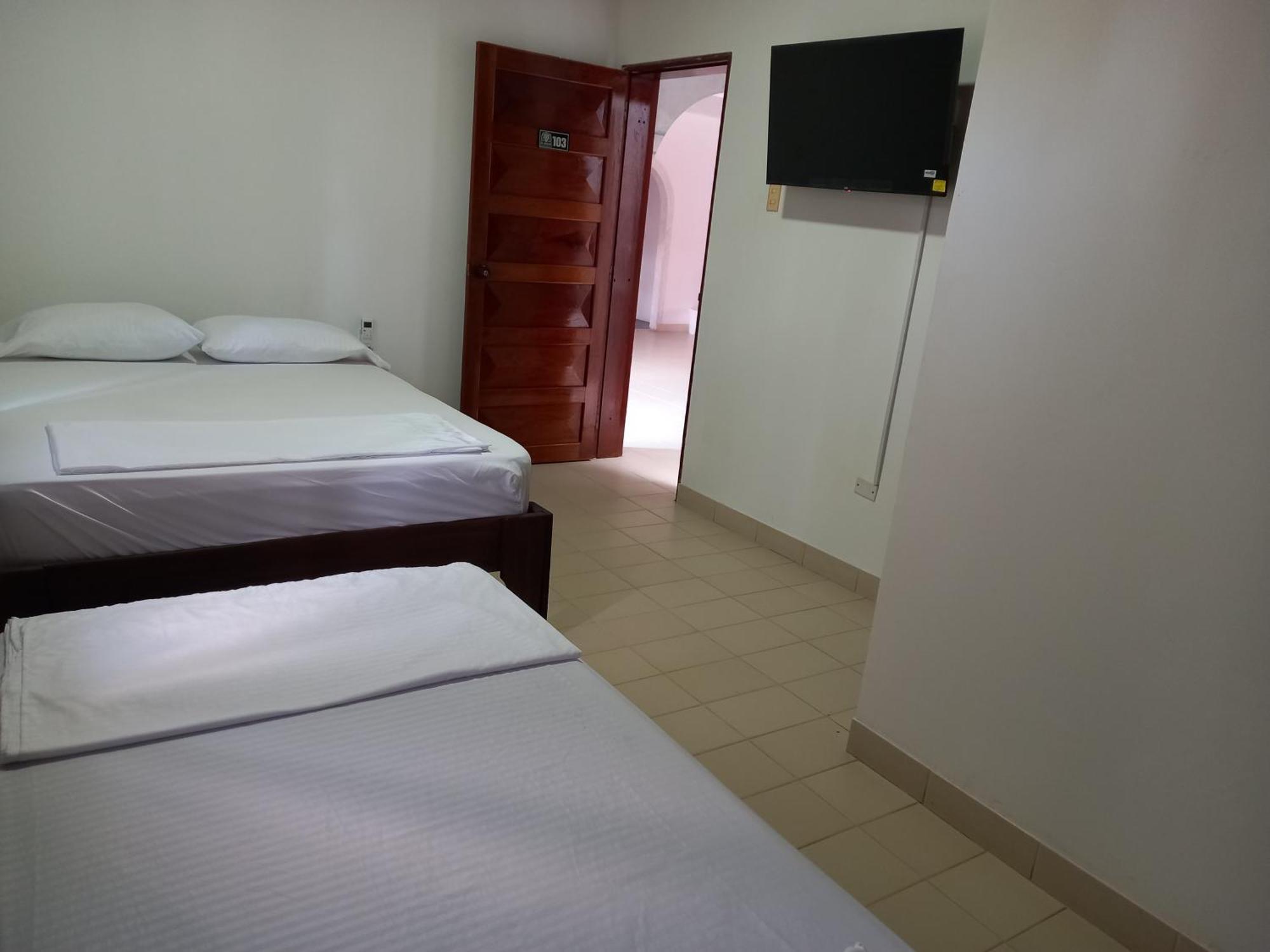 El Jaguar Casa Hotel Leticia Ngoại thất bức ảnh