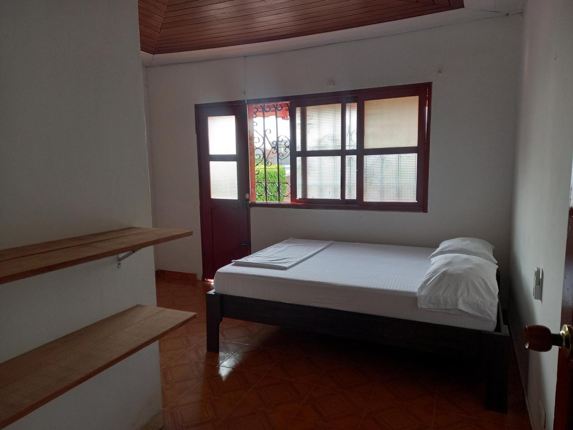 El Jaguar Casa Hotel Leticia Ngoại thất bức ảnh