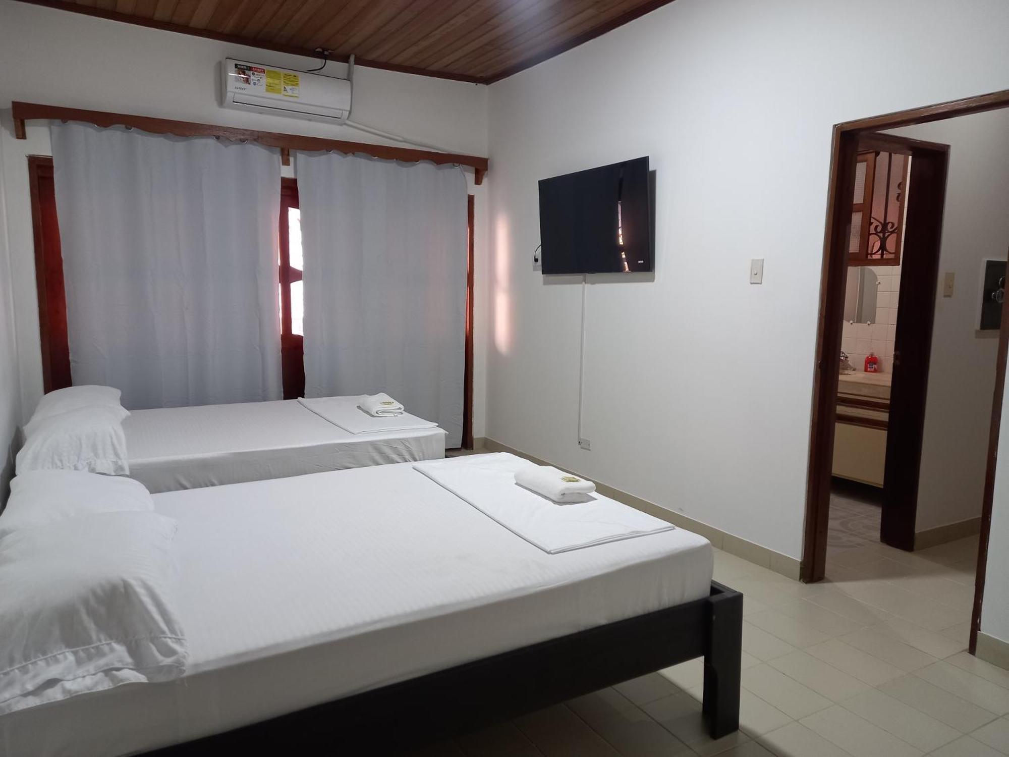 El Jaguar Casa Hotel Leticia Ngoại thất bức ảnh