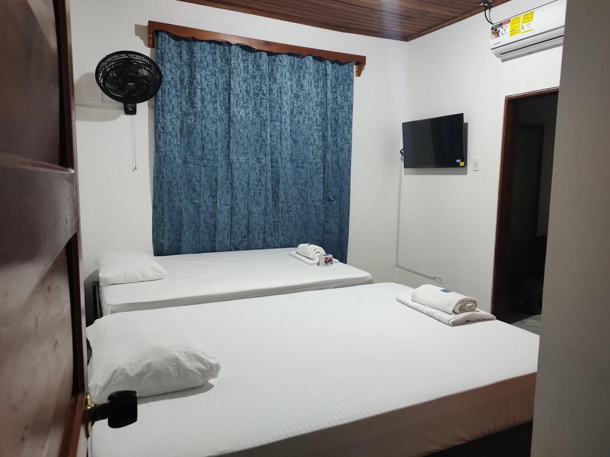El Jaguar Casa Hotel Leticia Ngoại thất bức ảnh